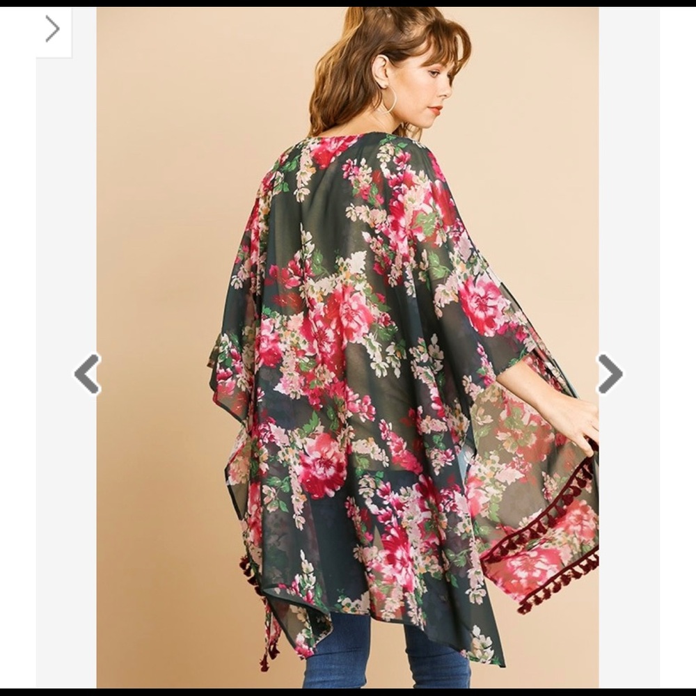 Umgee - Chiffon Kimono w/tassle trim - Picture 4 of 5